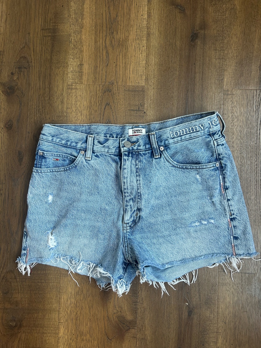 Vintage Tommy Hilfiger Women's Light Blue Distressed Denim Shorts